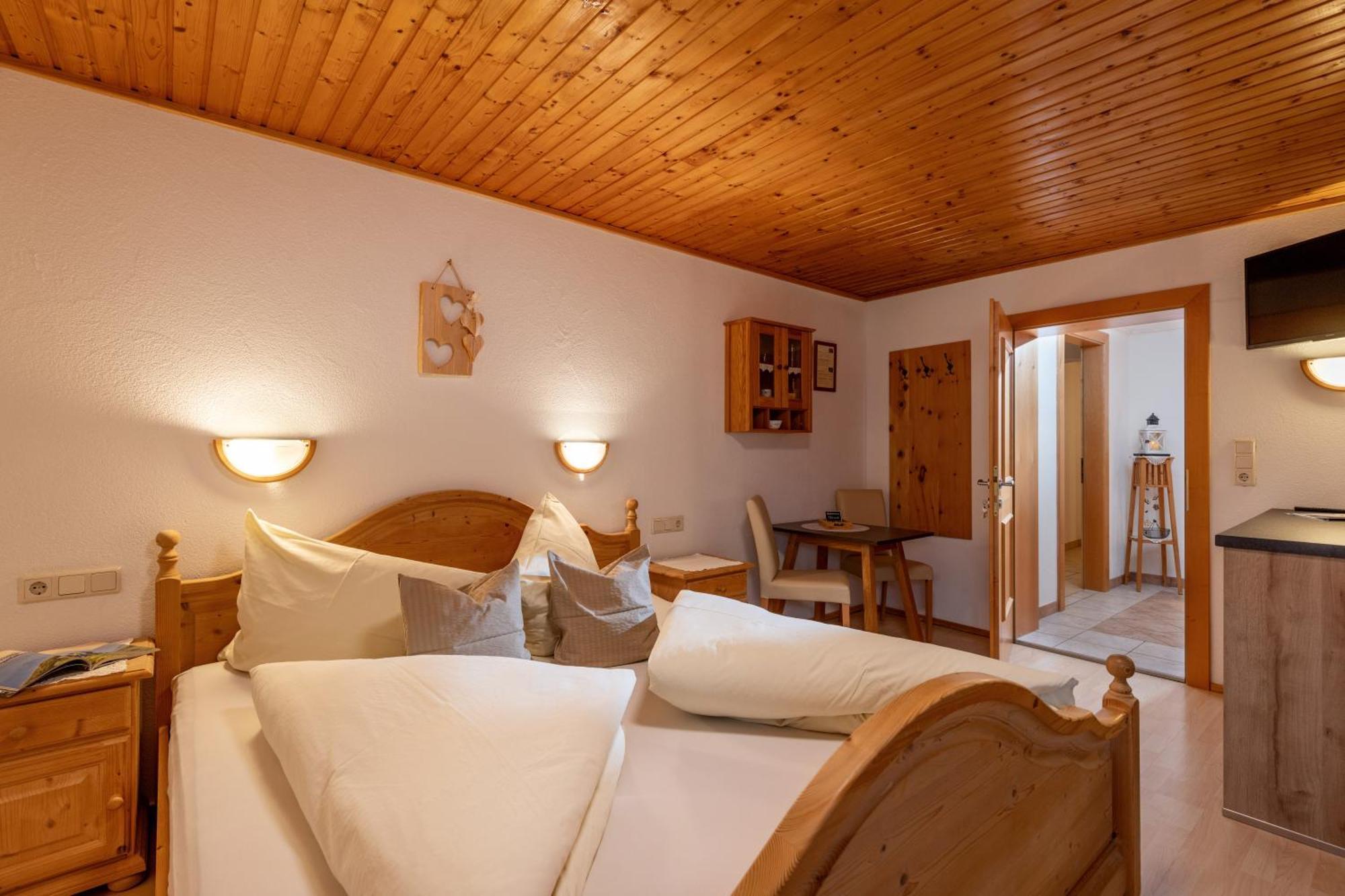 Neurauthof Hotell Zellberg Eksteriør bilde