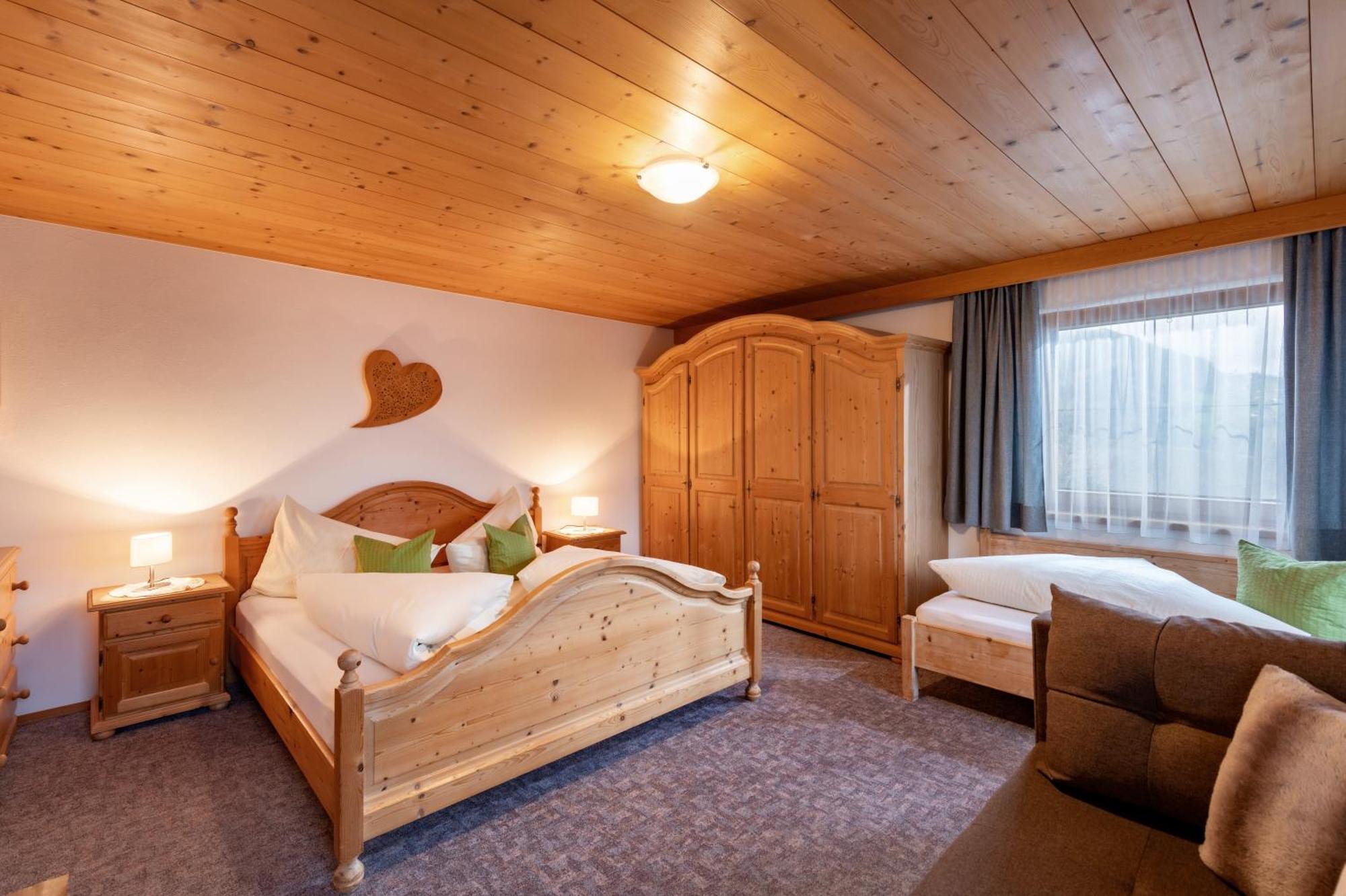 Neurauthof Hotell Zellberg Eksteriør bilde