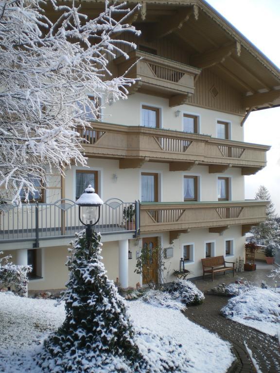 Neurauthof Hotell Zellberg Eksteriør bilde