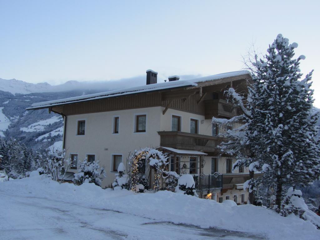 Neurauthof Hotell Zellberg Eksteriør bilde