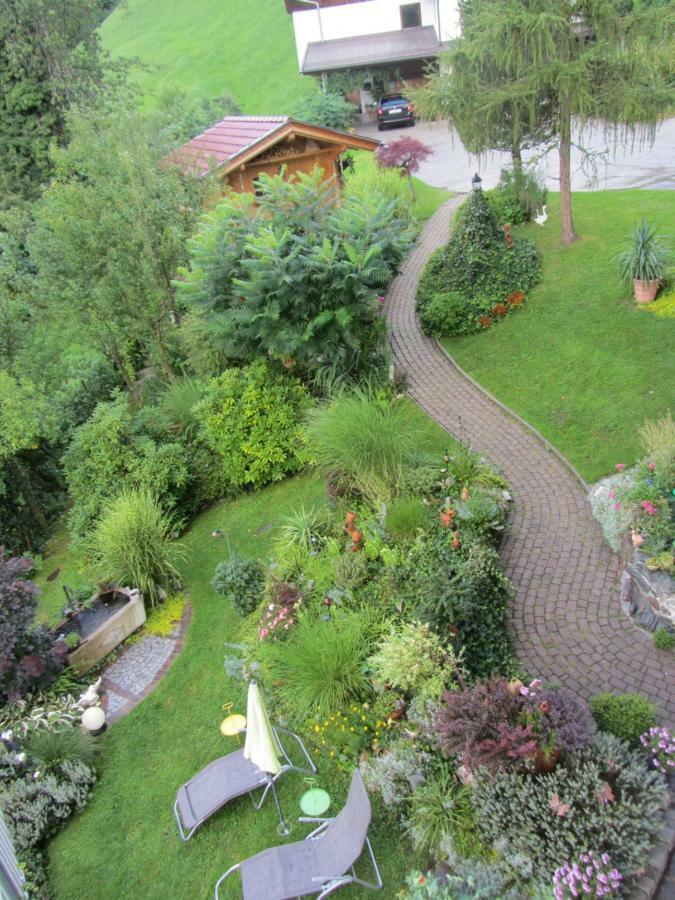 Neurauthof Hotell Zellberg Eksteriør bilde